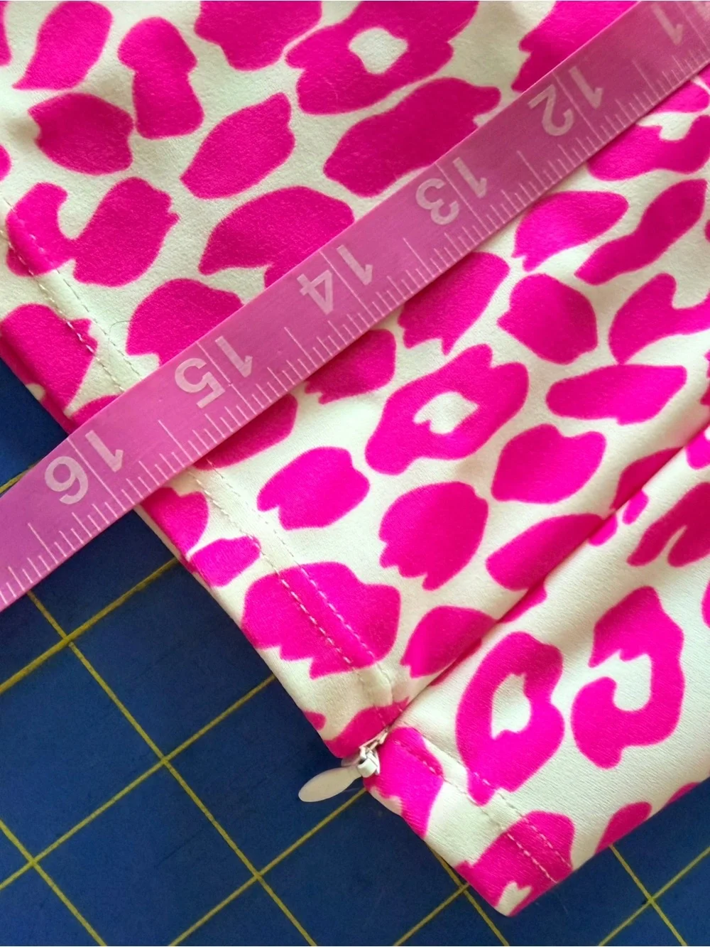NWT Jude Connally Hot Pink Cheetah Print Mini Skort Size M